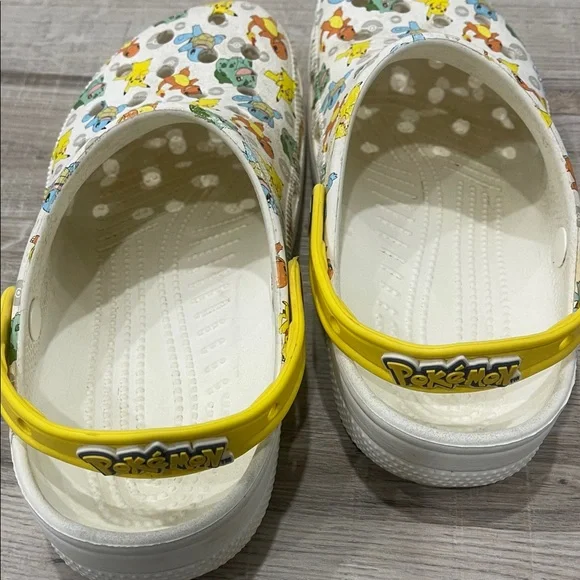 Crocs Classic Pokemon 2 unisex shoes women’s size 11 men’s size 9 - Picture 4 of 10